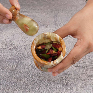 motar and pestle-cusher- motar pestle